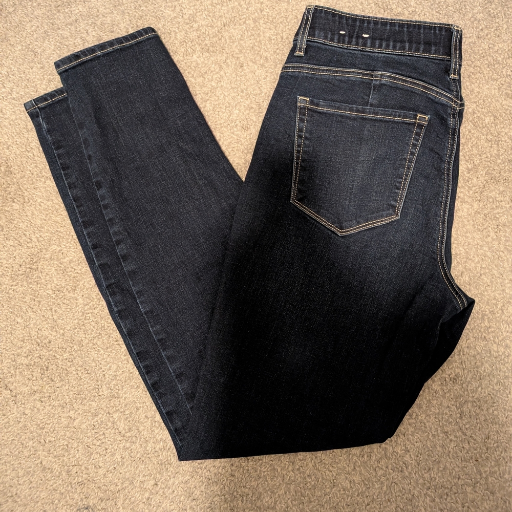 White House Black Market Dark Wash Skinny Jeans - Picture 2 of 8